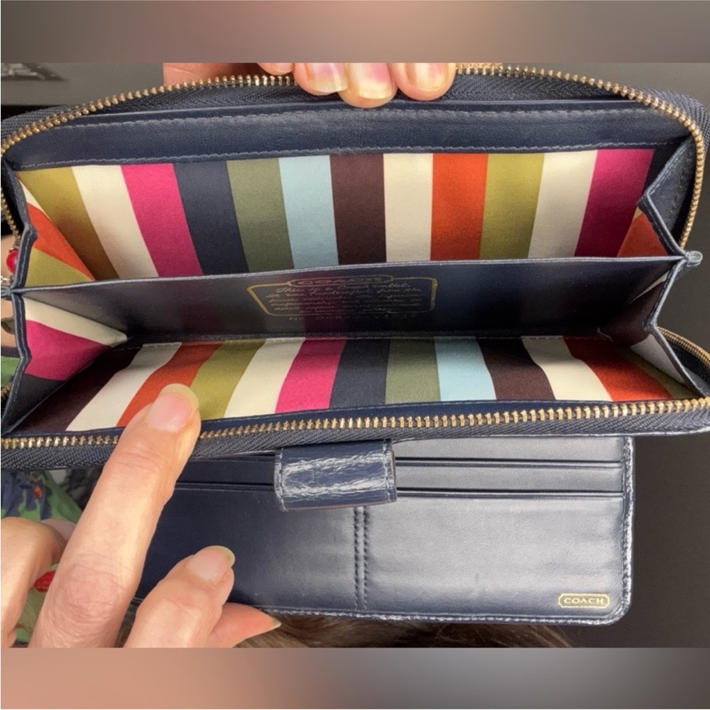 Coach Legacy Denim Blue and Cream Signature Wallet Y2K NWOT - Picture 5 of 17